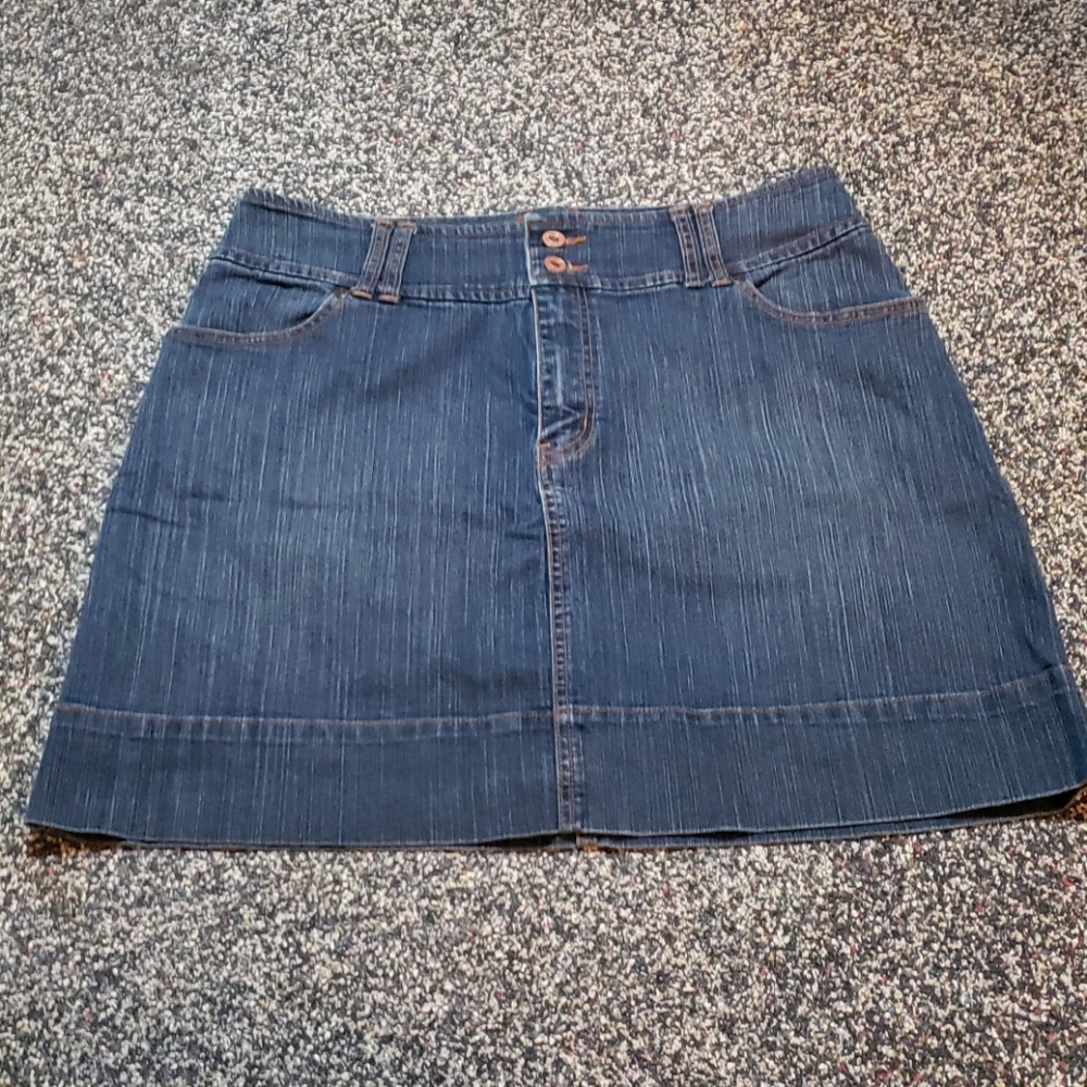 Deni. Skirt